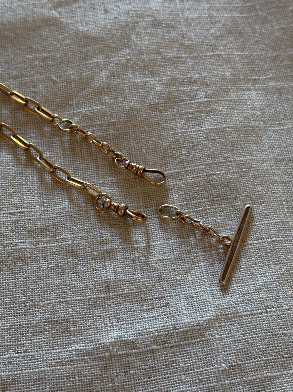 14k solid gold Antique T-Bar only! 2.2 grams